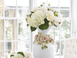 Jay Strongwater Gabrielle Rose Vase3
