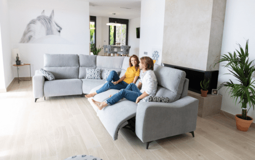 FamaLiving Axel Sofa