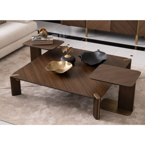 Amora Cocktail Table
