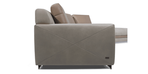 Kelvin Giormani Freim Sofa