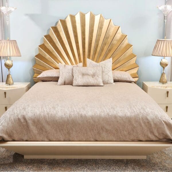 The Michael Amini Fantosini Fan Bed Gold is more than just a bed—it’s an artistic expression of glamour, elegance, and modern convenience.