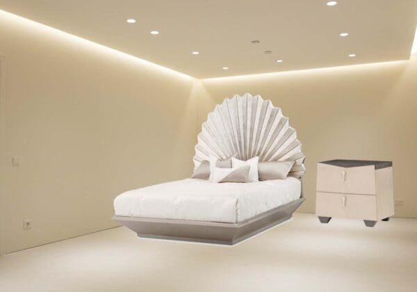Michael Amini Fantosini Fan Bed post